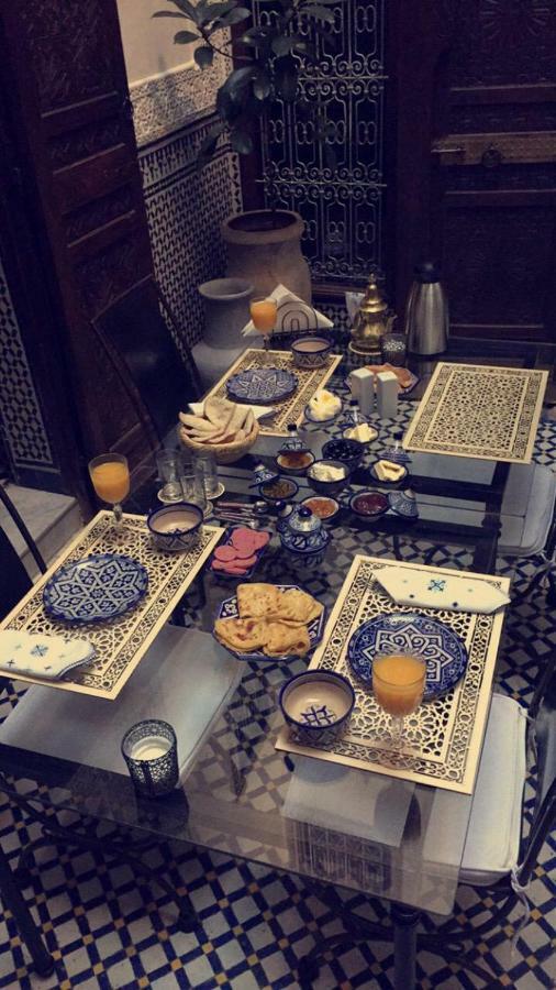 Riad Boujloud Fez Buitenkant foto
