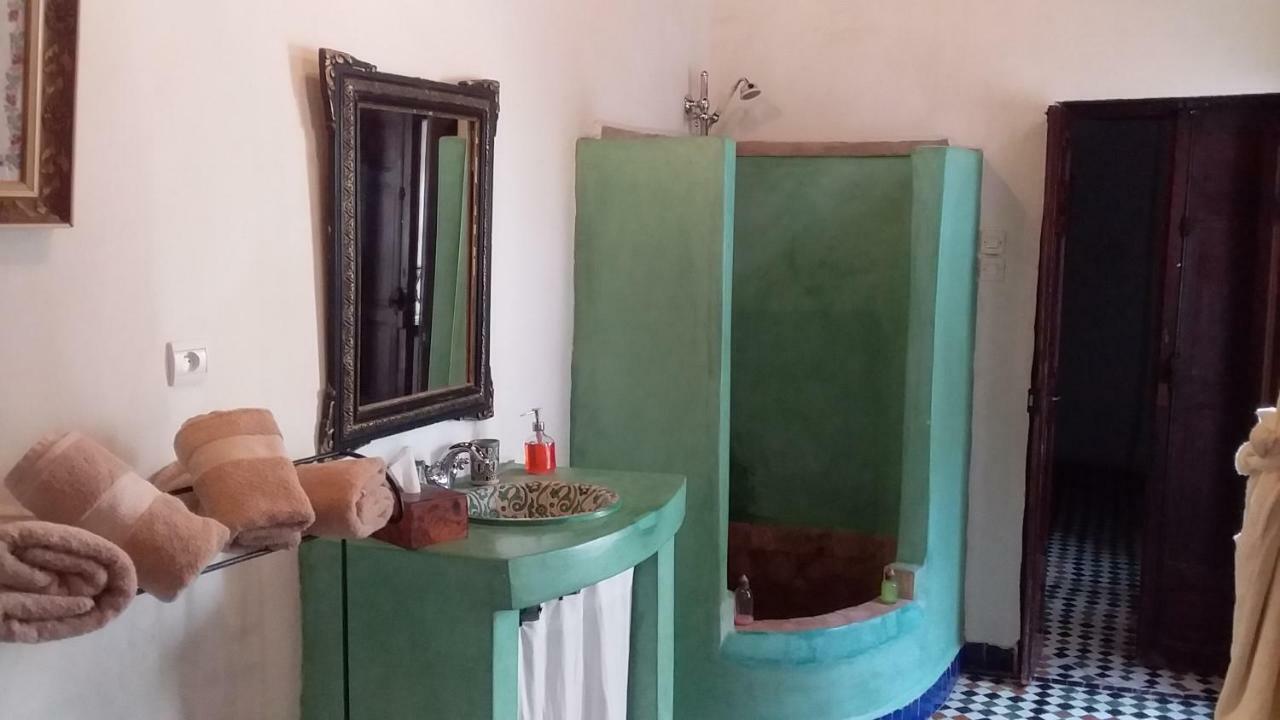 Riad Boujloud Fez Buitenkant foto