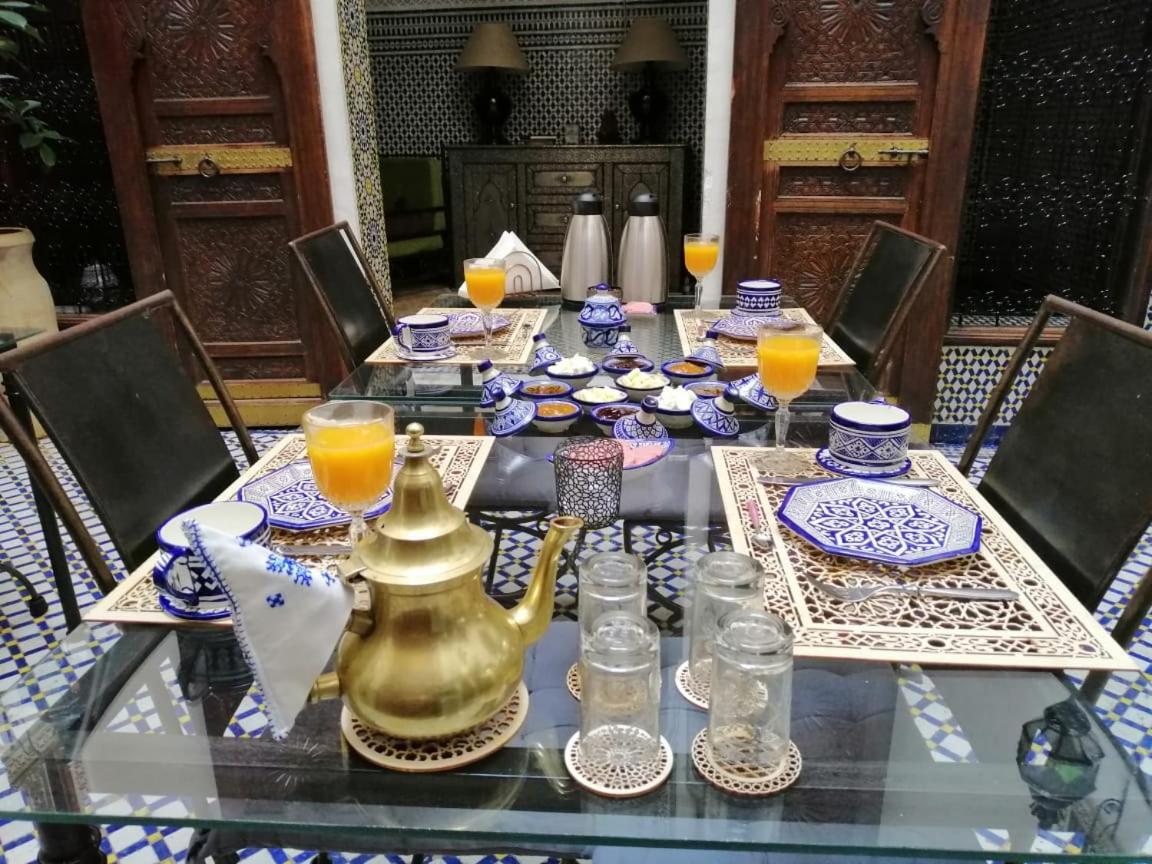 Riad Boujloud Fez Buitenkant foto